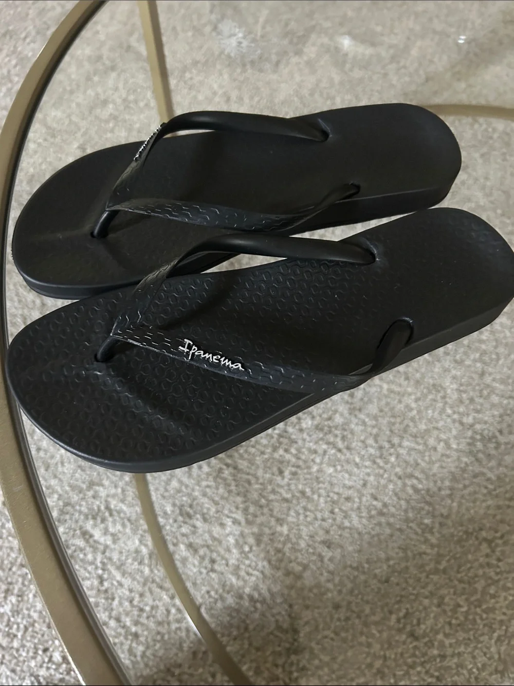 Ipanema Women’s Black Textured Flip Sandals